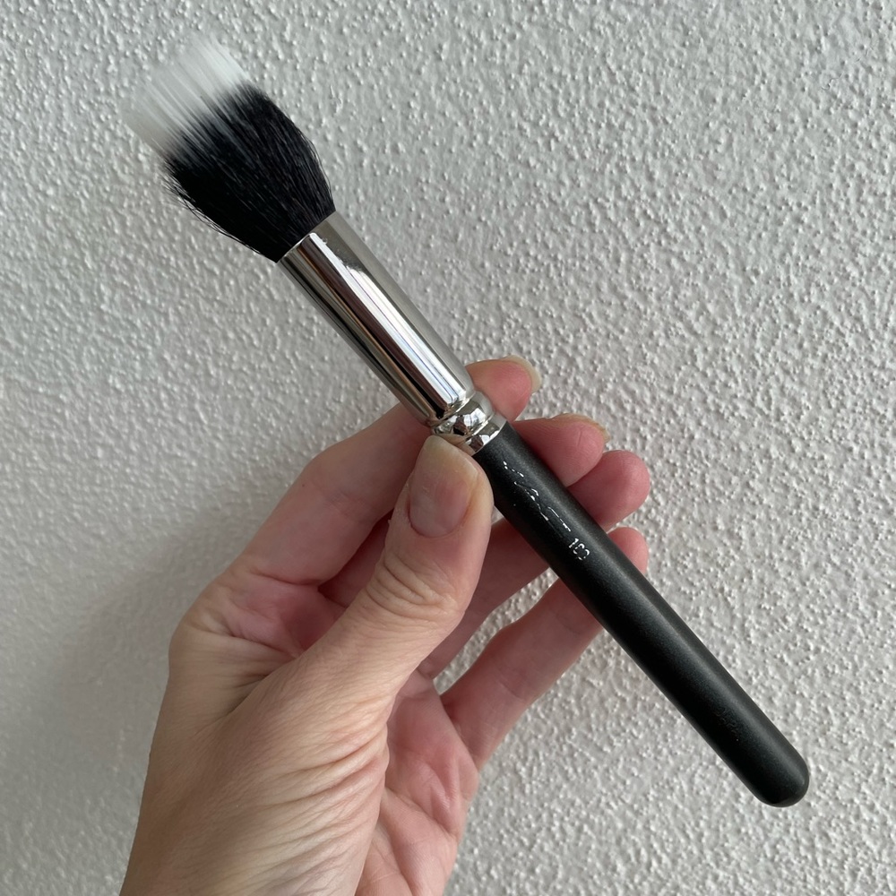 MAC 188 Duo Fiber stippling brush- original natural hair series
